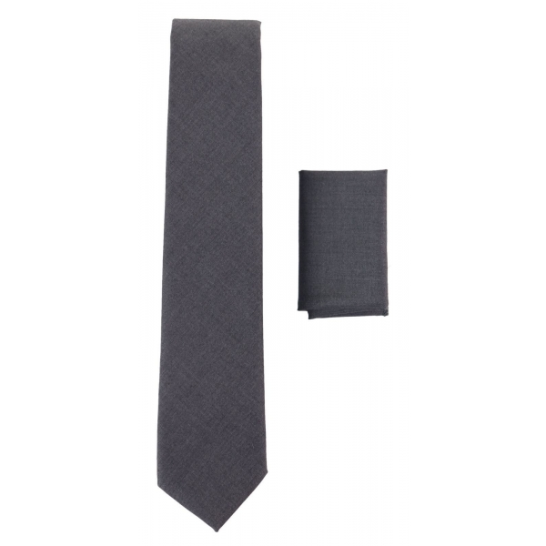 Tie and Hankie Set