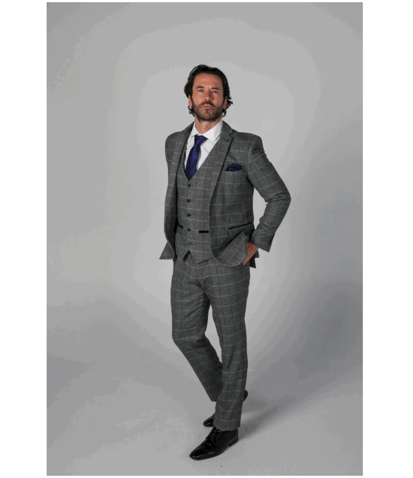 Harris Men's Grey 3-Piece Tweed Suit with Classic Vintage Charm